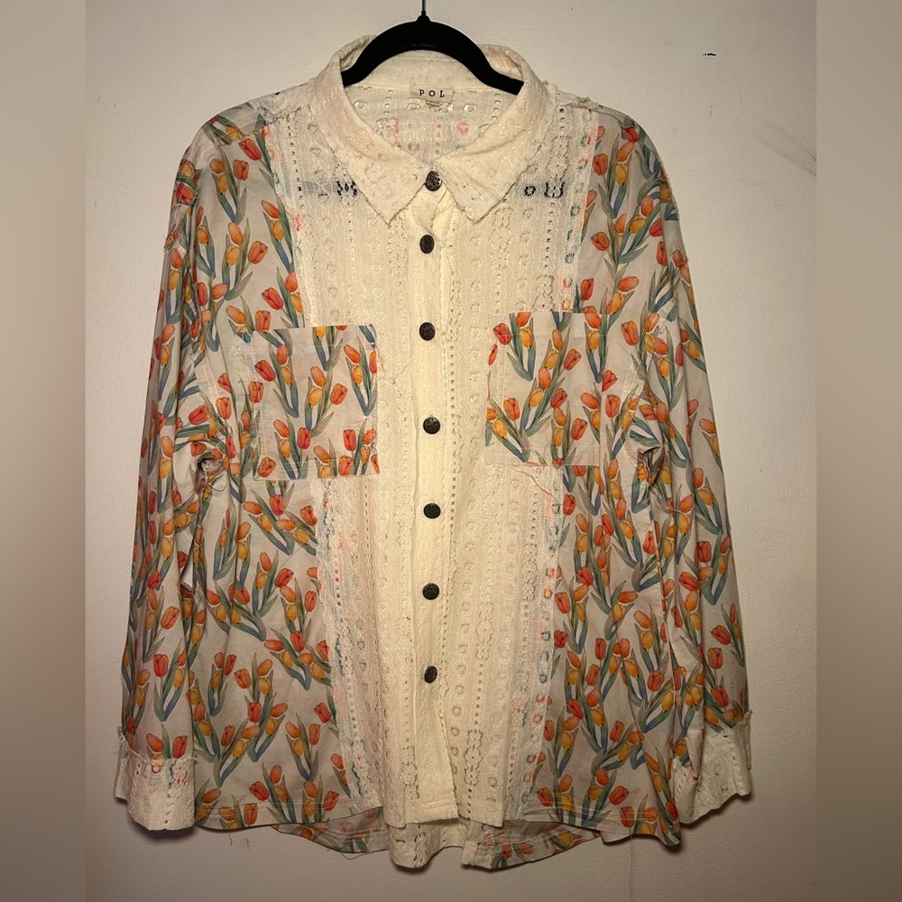 POL Tulip and Cream Lace Button-Up Top